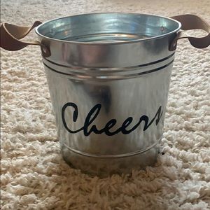 Cheers Bucket